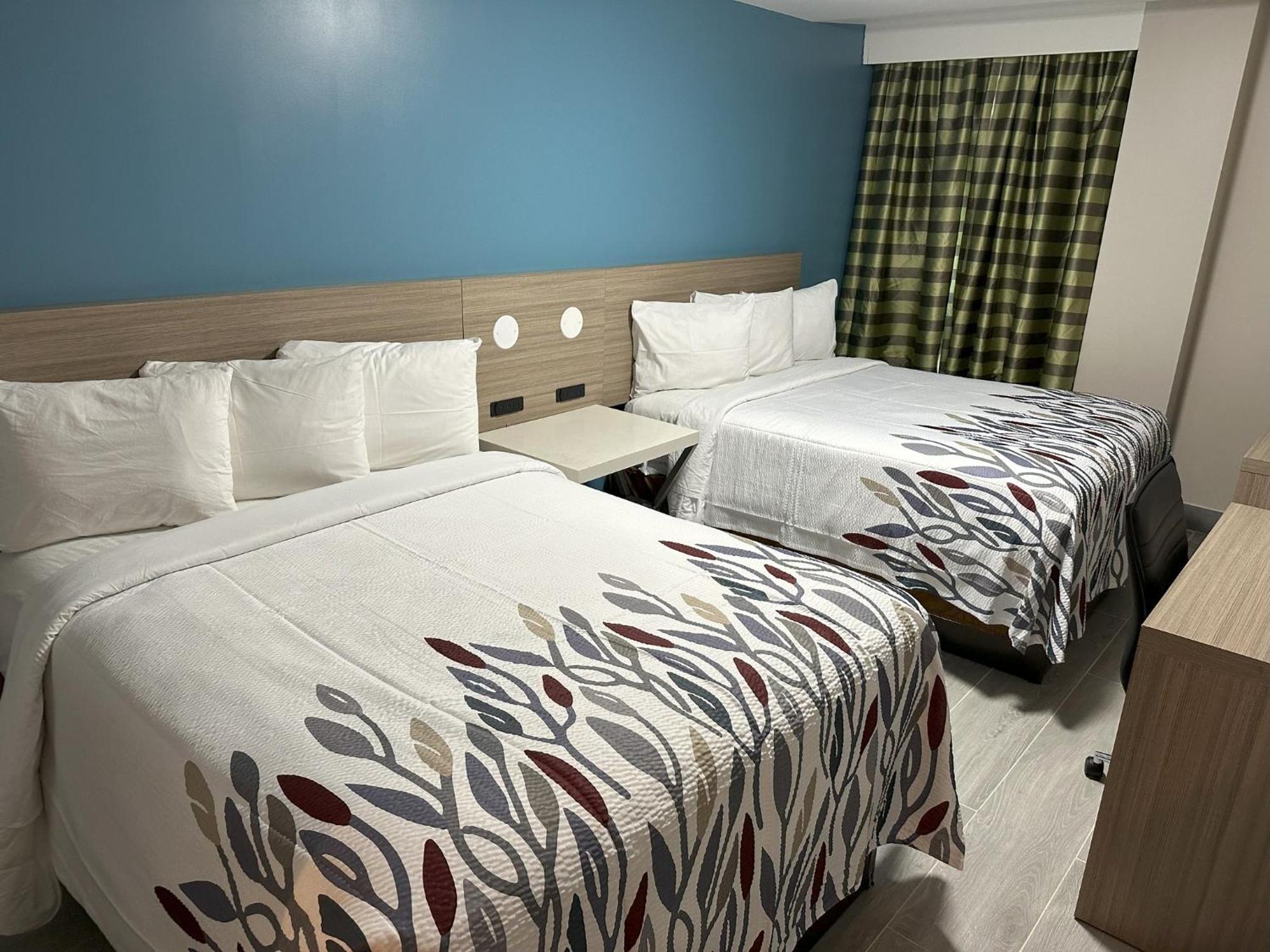 Hotel Red Roof Brooklyn - Flatbush Ave 3*